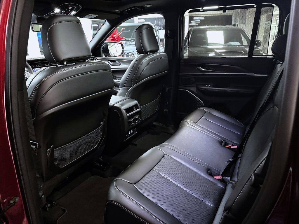 Jeep Grand Cherokee 2,0 T 380k PHEV 4x4 AT8 ZF LIMITED *527*