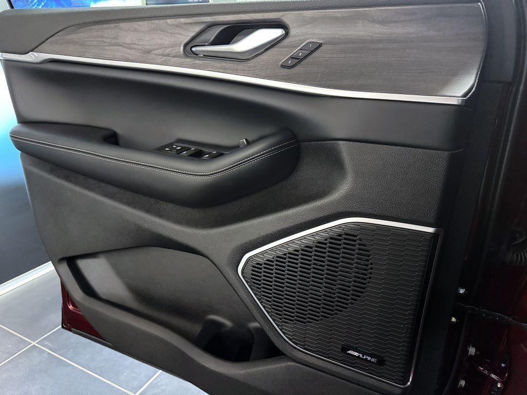 Jeep Grand Cherokee 2,0 T 380k PHEV 4x4 AT8 ZF LIMITED *527*