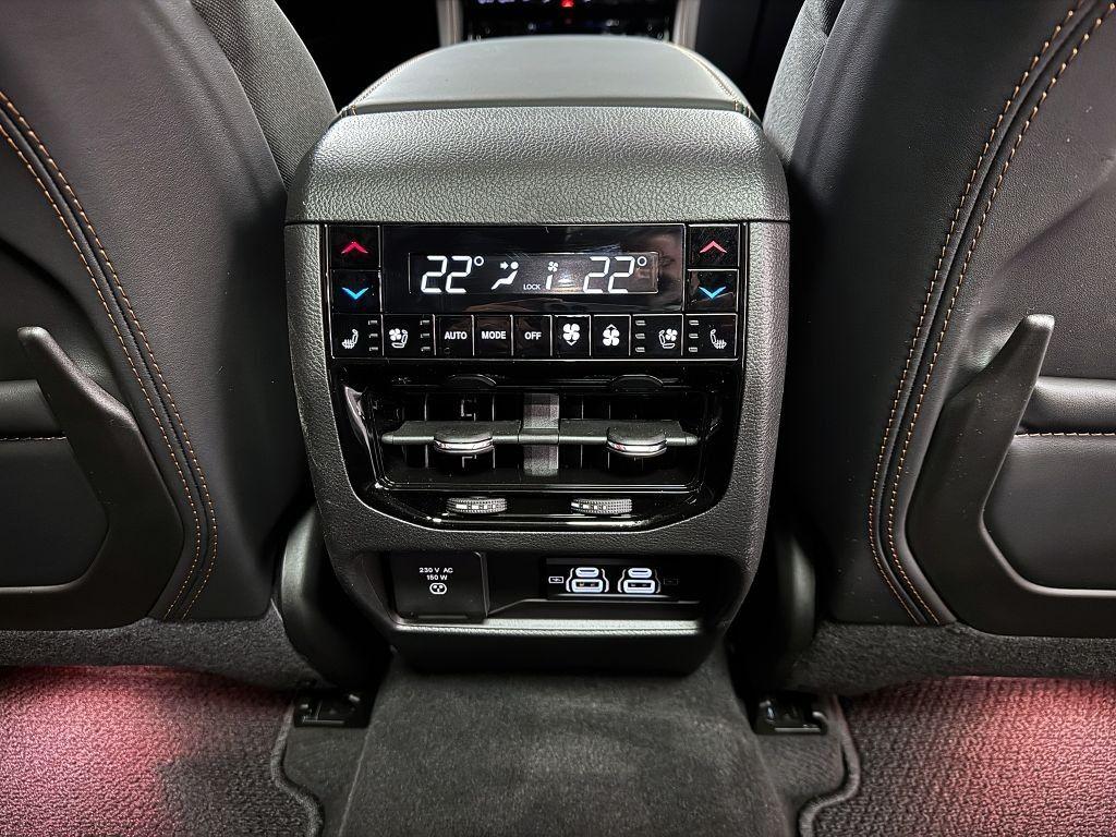 Jeep Grand Cherokee 2,0 T 380k PHEV 4x4 AT8 ZF SUMMIT RESERVE *0341*