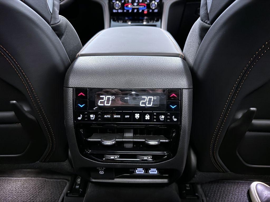 Jeep Grand Cherokee 2,0 T 380k PHEV 4x4 AT8 ZF SUMMIT RESERVE *6434*