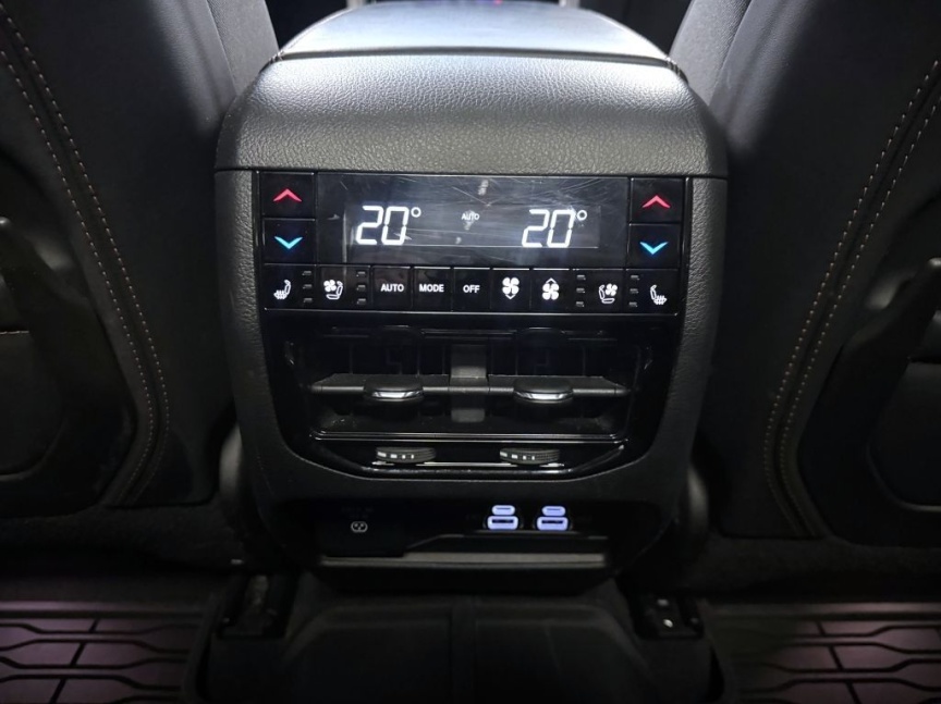 Jeep Grand Cherokee 2,0 T 380k PHEV 4x4 AT8 ZF SUMMIT RESERVE