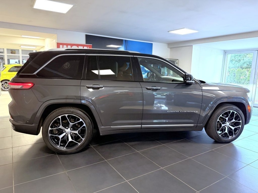 Jeep Grand Cherokee 5,7 V8 357k 4x4 AT8 ZF SUMMIT RESERVE