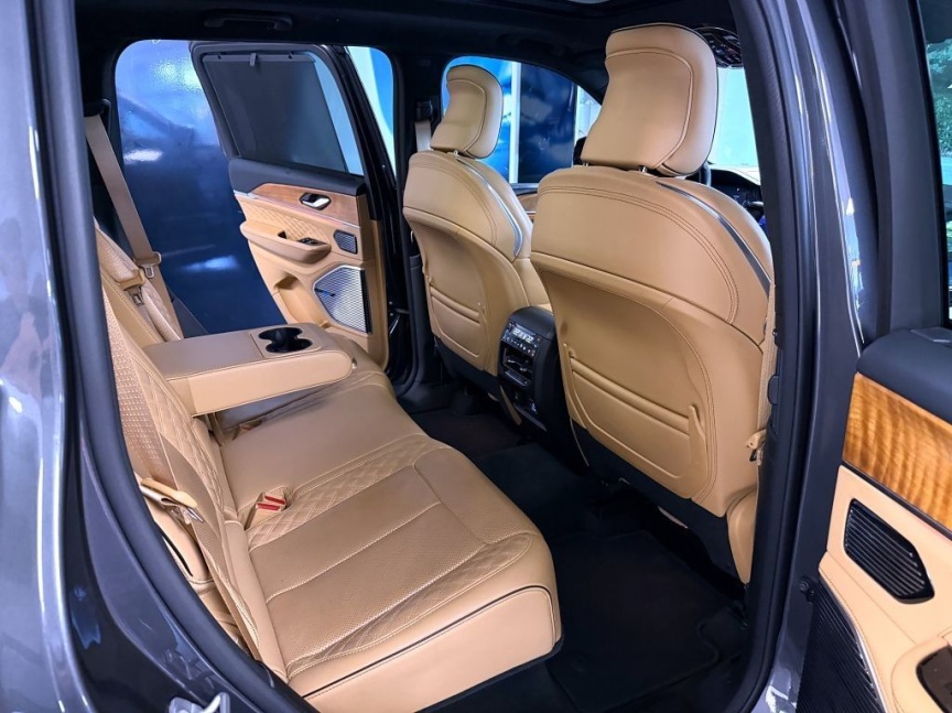 Jeep Grand Cherokee 5,7 V8 357k 4x4 AT8 ZF SUMMIT RESERVE