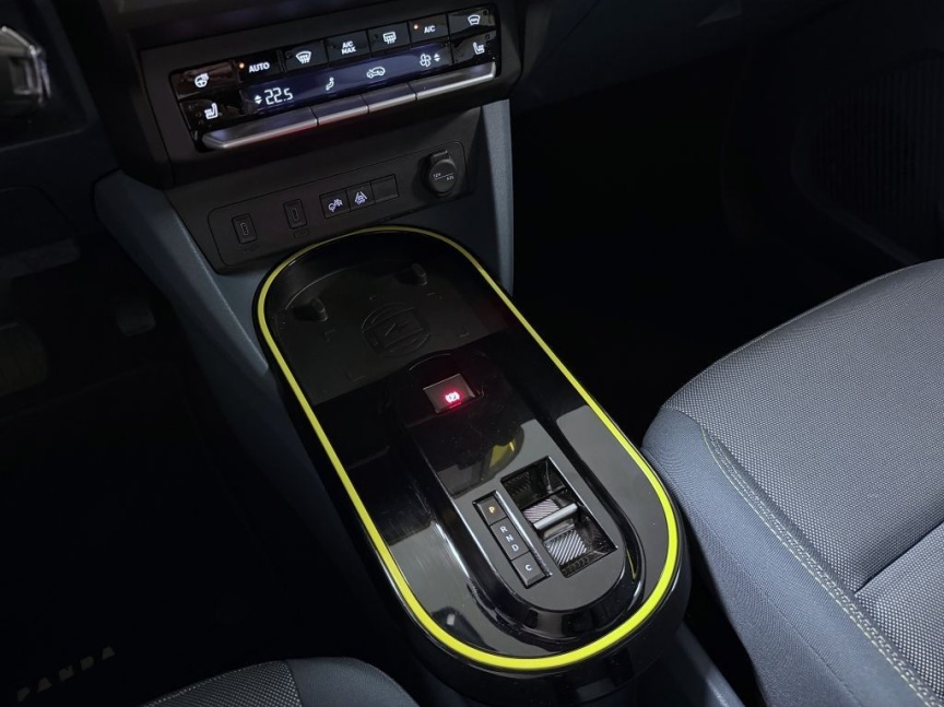 Fiat Grande Panda Electric 44kWh 113k La Prima