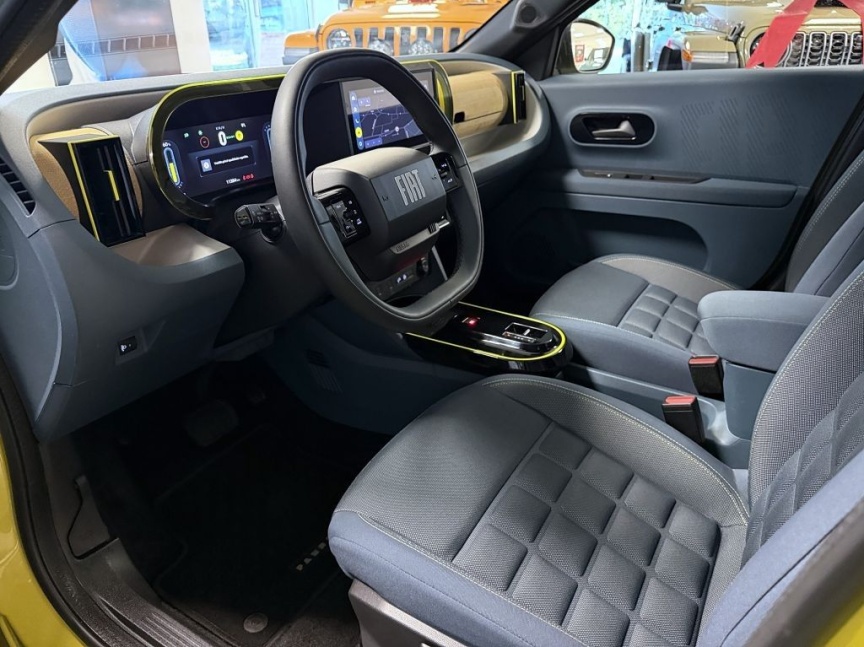 Fiat Grande Panda Electric 44kWh 113k La Prima