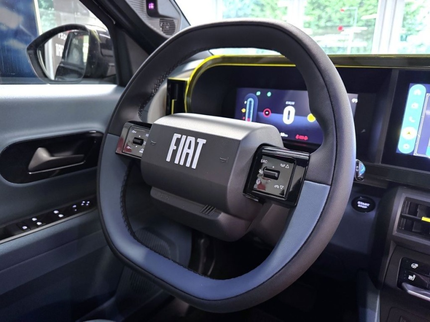 Fiat Grande Panda 1.2 Turbo Hybrid 110k MHEV eDCT La Prima *306* u