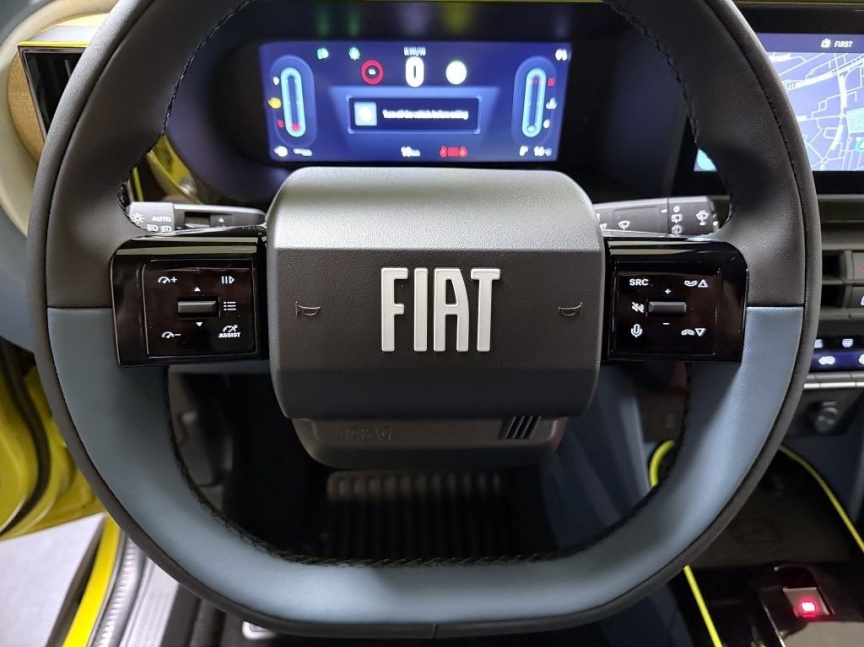 Fiat Grande Panda 1.2 Turbo Hybrid 110k MHEV eDCT La Prima *401*