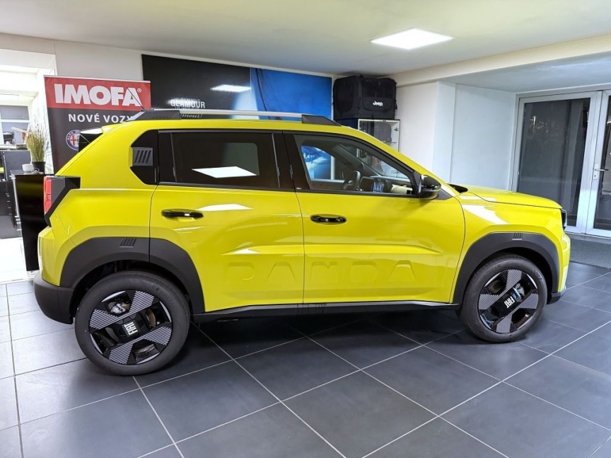 Fiat Grande Panda 1.2 Turbo Hybrid 110k MHEV eDCT La Prima *401*