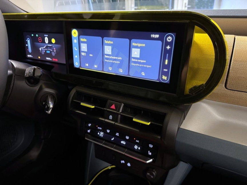 Fiat Grande Panda 1.2 Turbo Hybrid 110k MHEV eDCT La Prima X005