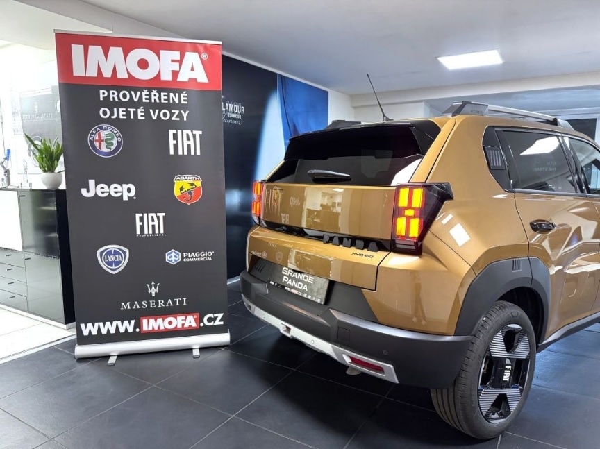 Fiat Grande Panda 1.2 Turbo Hybrid 110k MHEV eDCT La Prima X824