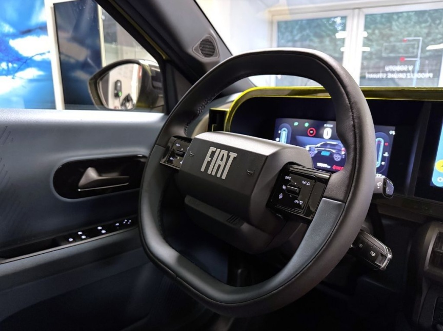 Fiat Grande Panda 1.2 Turbo Hybrid 110k MHEV eDCT La Prima
