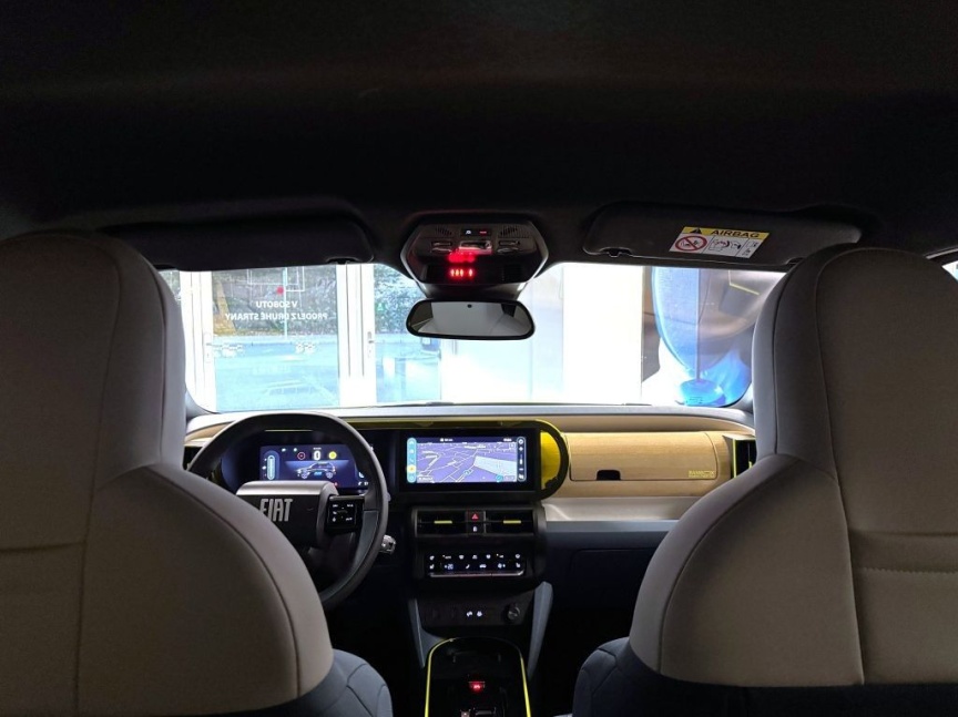 Fiat Grande Panda 1.2 Turbo Hybrid 110k MHEV eDCT La Prima