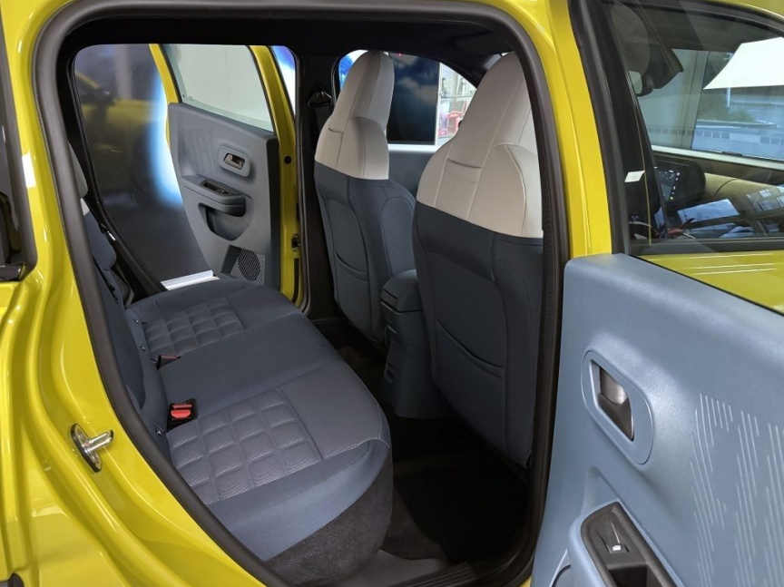Fiat Grande Panda 1.2 Turbo Hybrid 110k MHEV eDCT La Prima