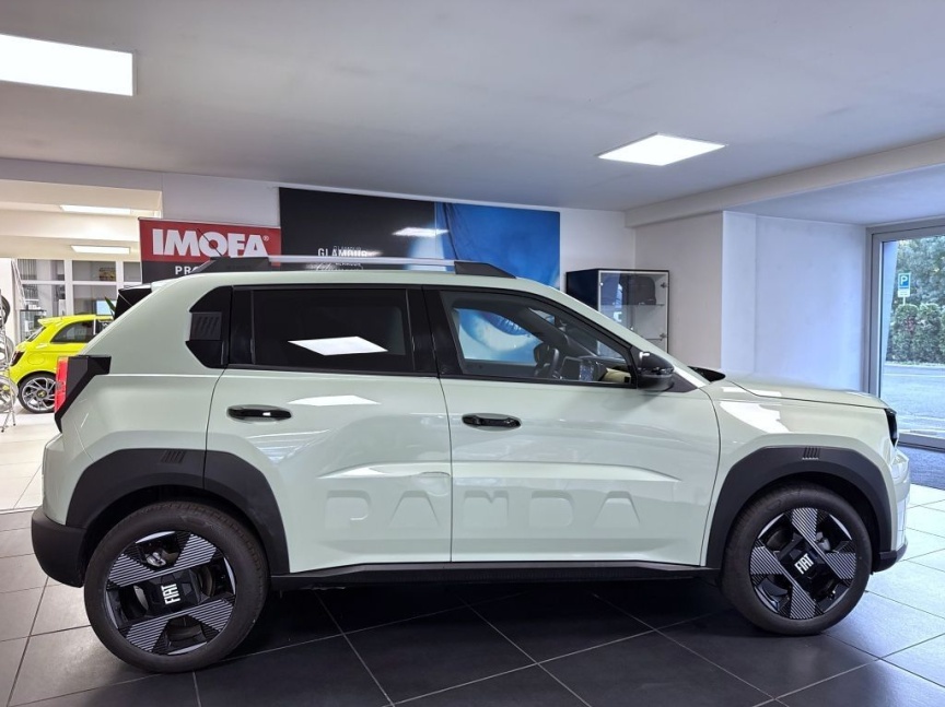 Fiat Grande Panda 1.2 Turbo Hybrid 110k MHEV eDCT La Prima