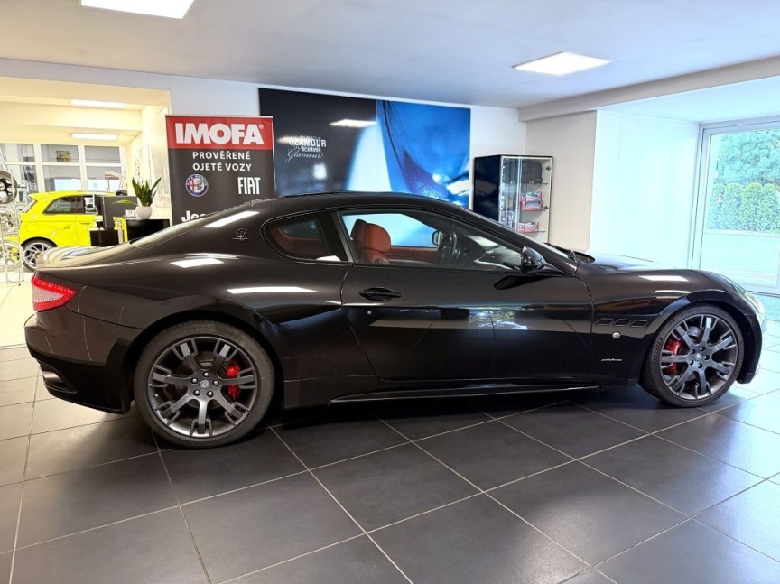 Maserati GranTurismo 4,7 V8 S F1 440k MC paket
