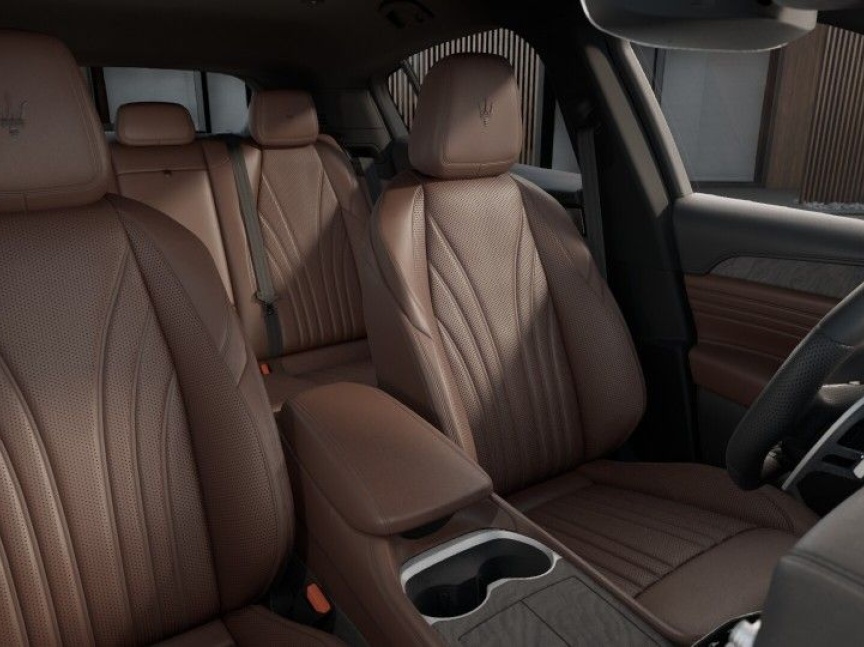 Maserati Grecale 2.0 T Hybrid Q4 (4x4) 330k AT8 ZF MODENA