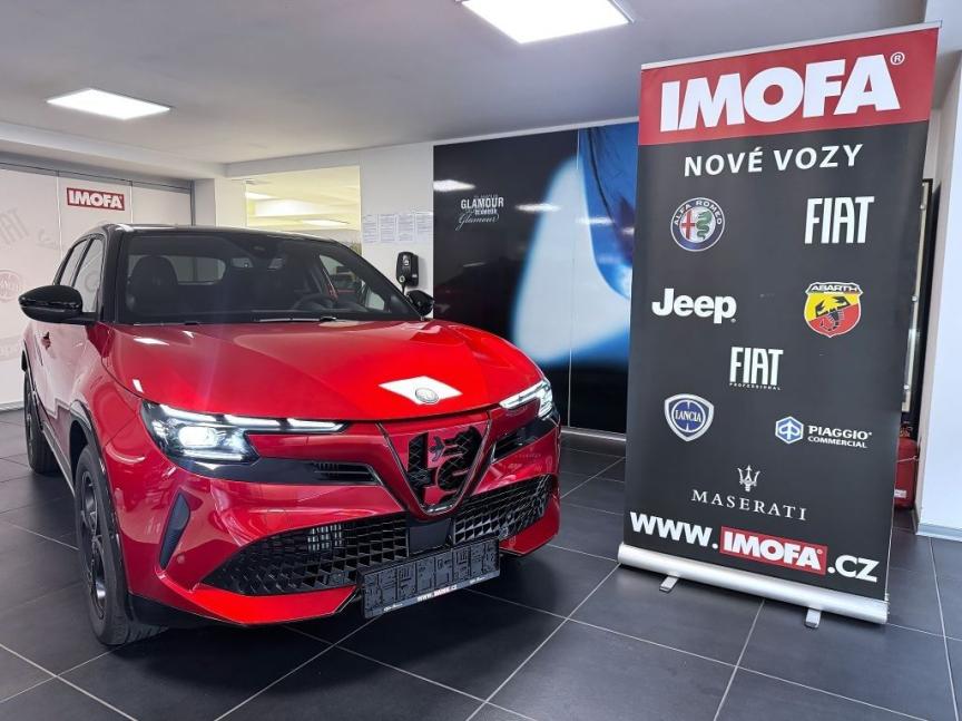 Alfa Romeo Junior Ibrida INTENSA Q4 1.2 Turbo Hybrid 145k *525* e
