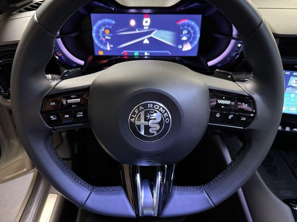 Alfa Romeo Junior Ibrida Speciale 1.2 Turbo Hybrid 145k *o057*