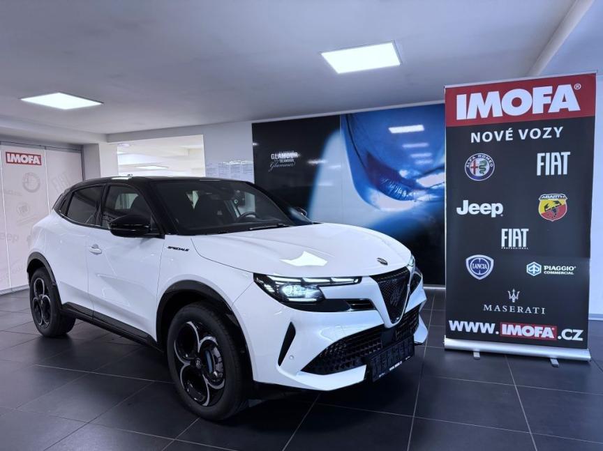 Alfa Romeo Junior Ibrida Speciale Q4 1.2 Turbo Hybrid 145k *523*