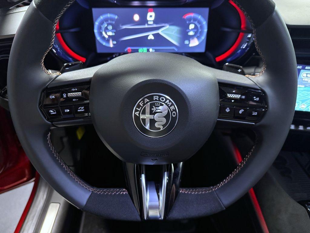 Alfa Romeo Junior Ibrida Speciale Q4 1.2 Turbo Hybrid 145k *525*e