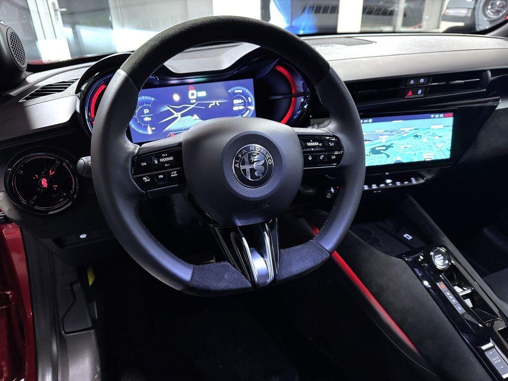 Alfa Romeo Junior Veloce 280k Elettrica 54 kWh *001* e