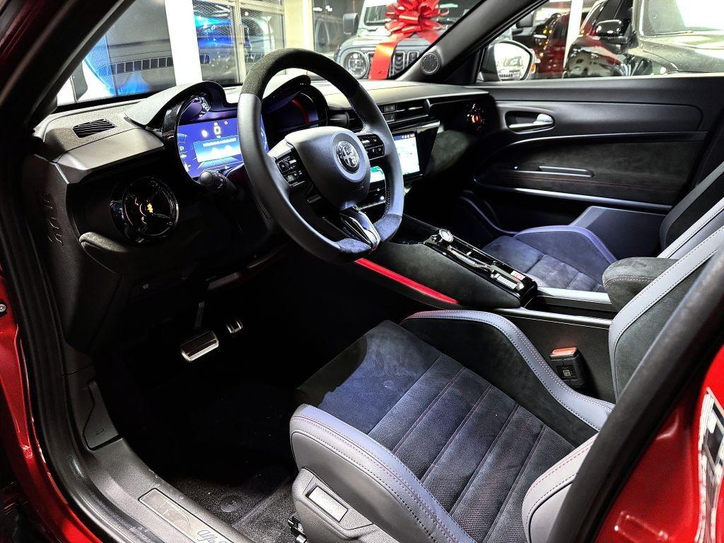 Alfa Romeo Junior Veloce 280k Elettrica 54 kWh *001* e