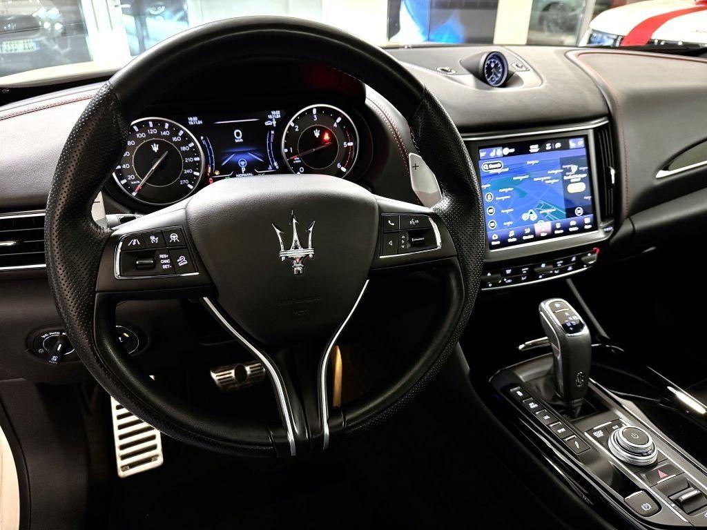 Maserati Levante 3.0 V6 diesel Q4 (4x4) 275k AT8 ZF Gransport, reg. 12/2021