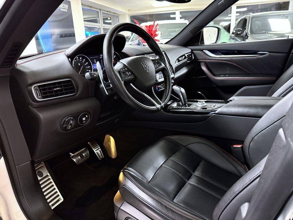 Maserati Levante 3.0 V6 diesel Q4 (4x4) 275k AT8 ZF Gransport, reg. 12/2021