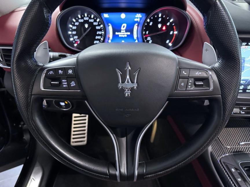 Maserati Levante 3.0 V6 diesel Q4 (4x4) 275k AT8 ZF Gransport