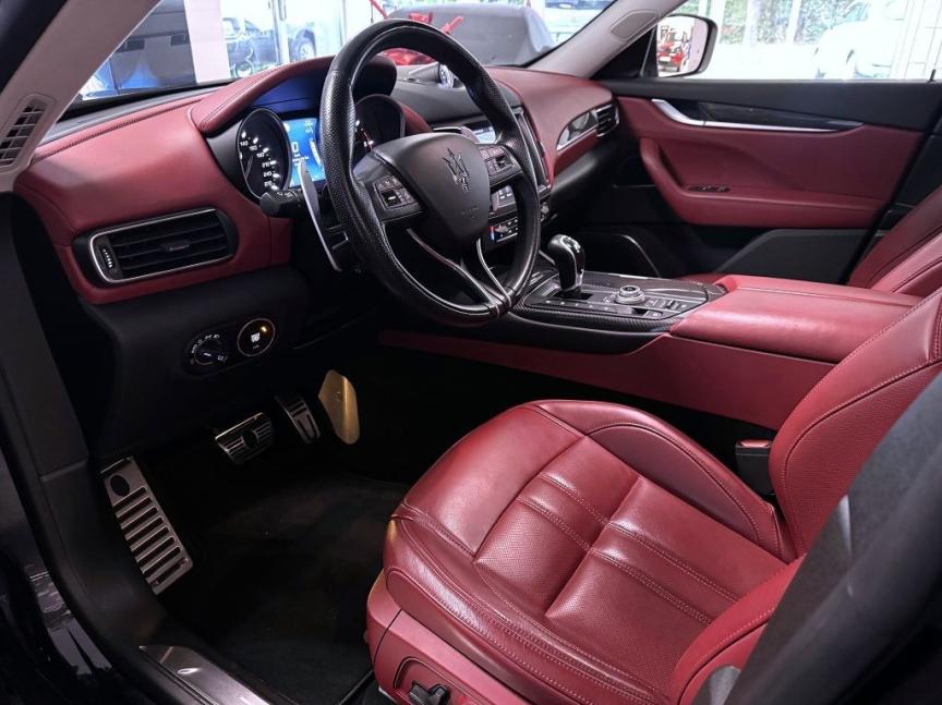 Maserati Levante 3.0 V6 diesel Q4 (4x4) 275k AT8 ZF Gransport