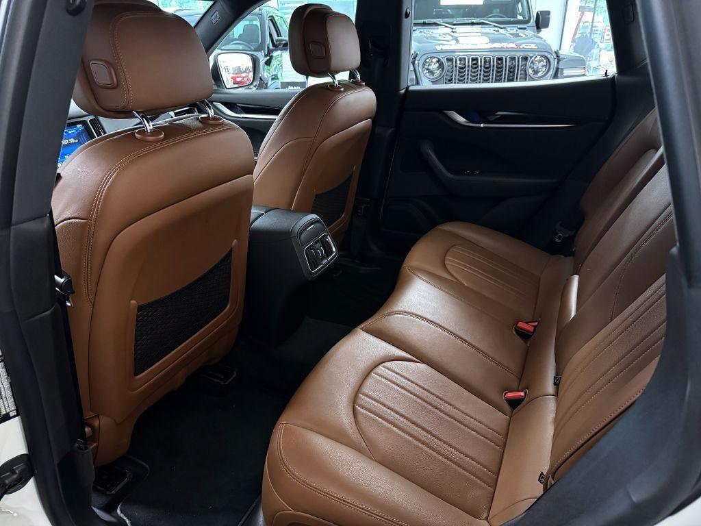 Maserati Levante 3.0 V6 Turbo 275k Diesel, AT8 ZF Q4 4x4 reg. 09/2019
