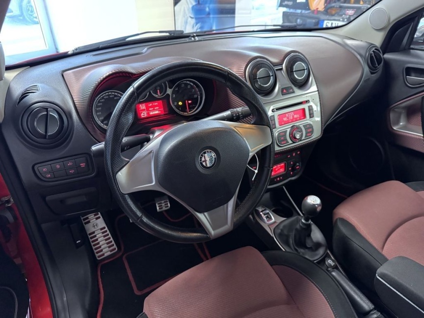 Alfa Romeo MiTo 1,4 T Multiair 135k MT Distinctive
