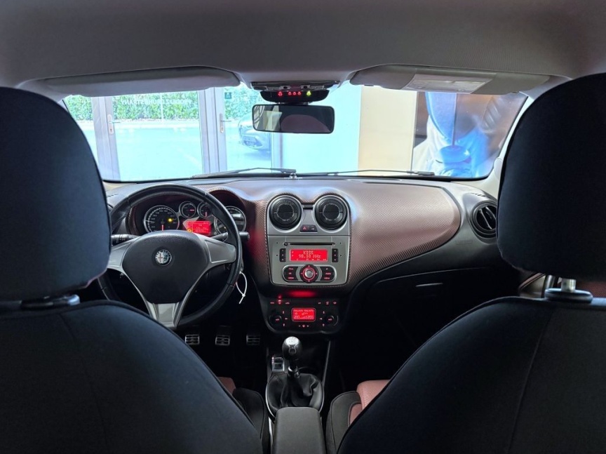 Alfa Romeo MiTo 1,4 T Multiair 135k MT Distinctive