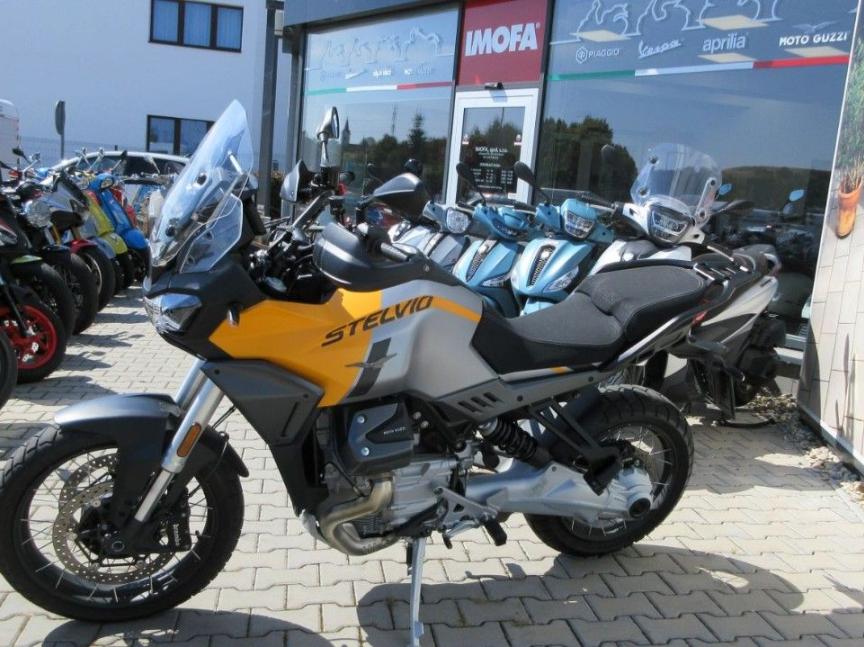 Moto Guzzi Stelvio A.R.A.S. e5+