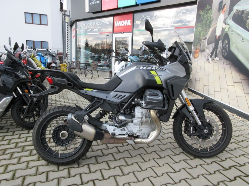 Moto Guzzi Stelvio A.R.A.S. e5+