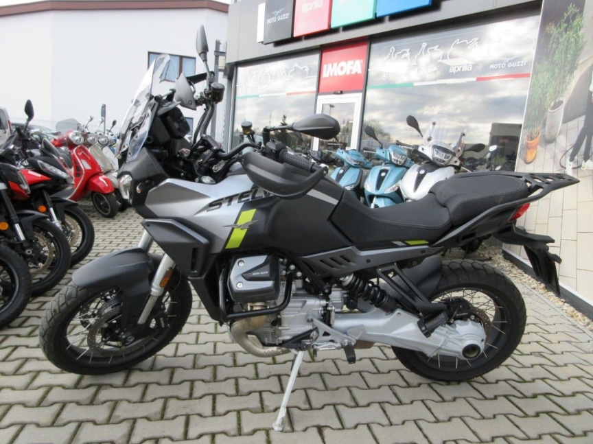 Moto Guzzi Stelvio A.R.A.S. e5+