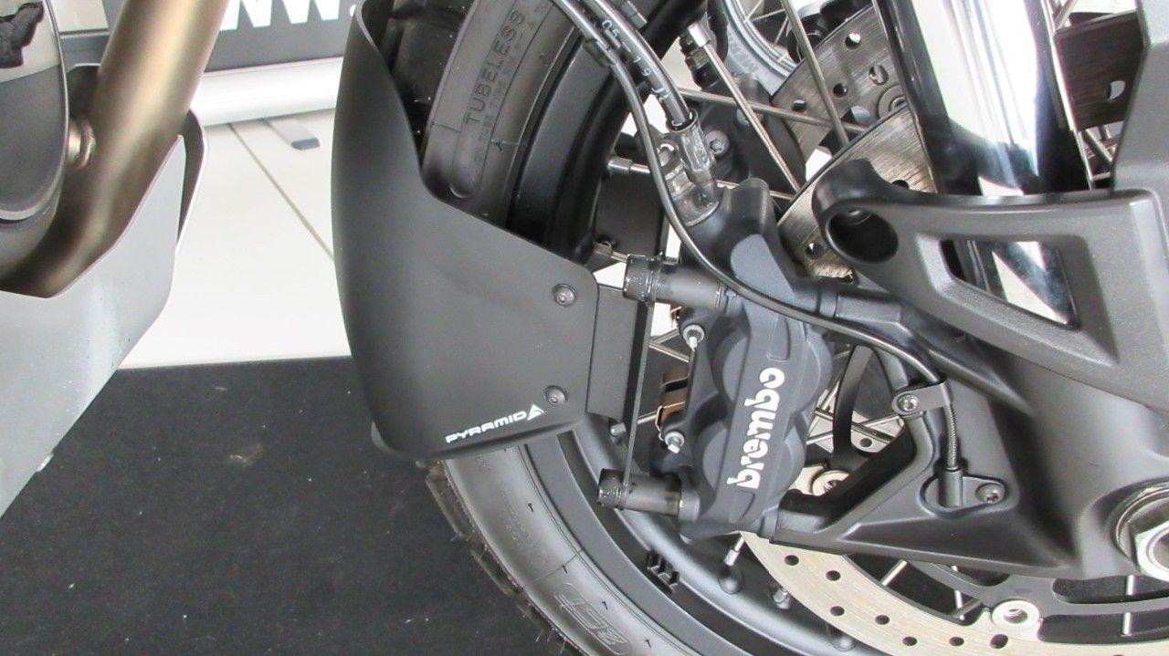 Moto Guzzi V 85 TT E4