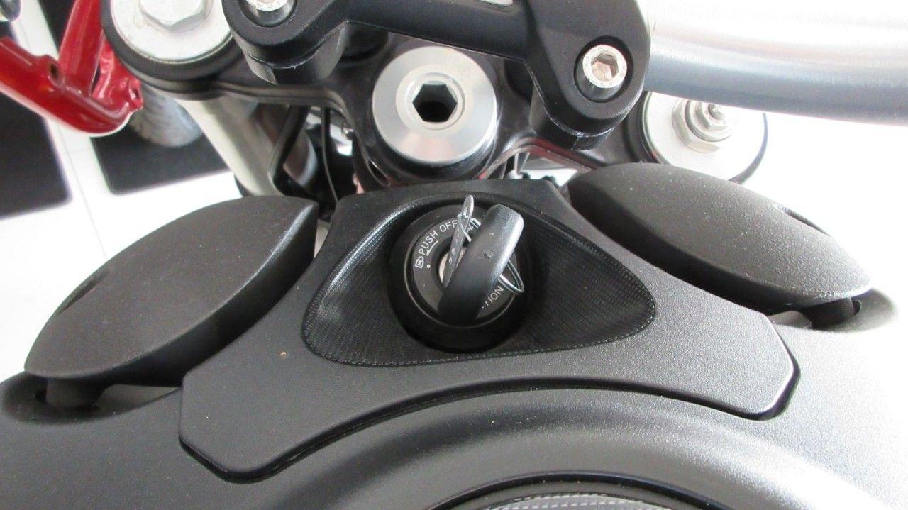 Moto Guzzi V 85 TT Evocative E4