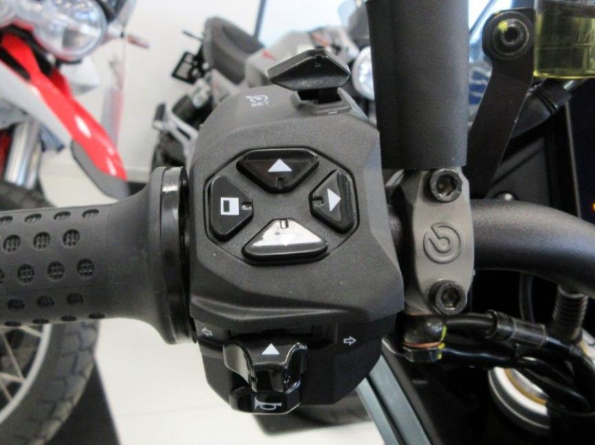 Moto Guzzi V100 MANDELLO S