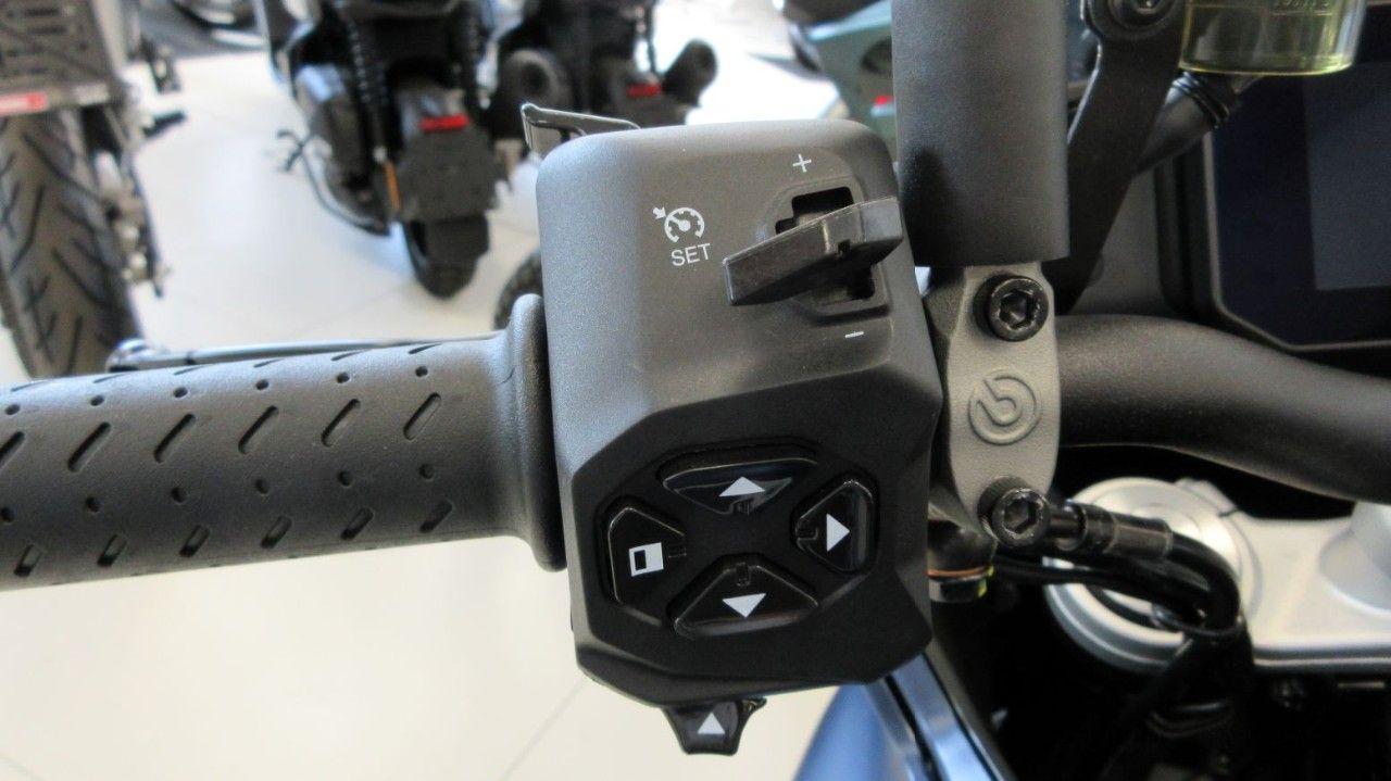 Moto Guzzi V100 MANDELLO