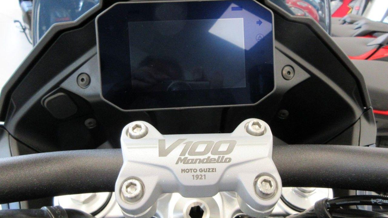 Moto Guzzi V100 MANDELLO