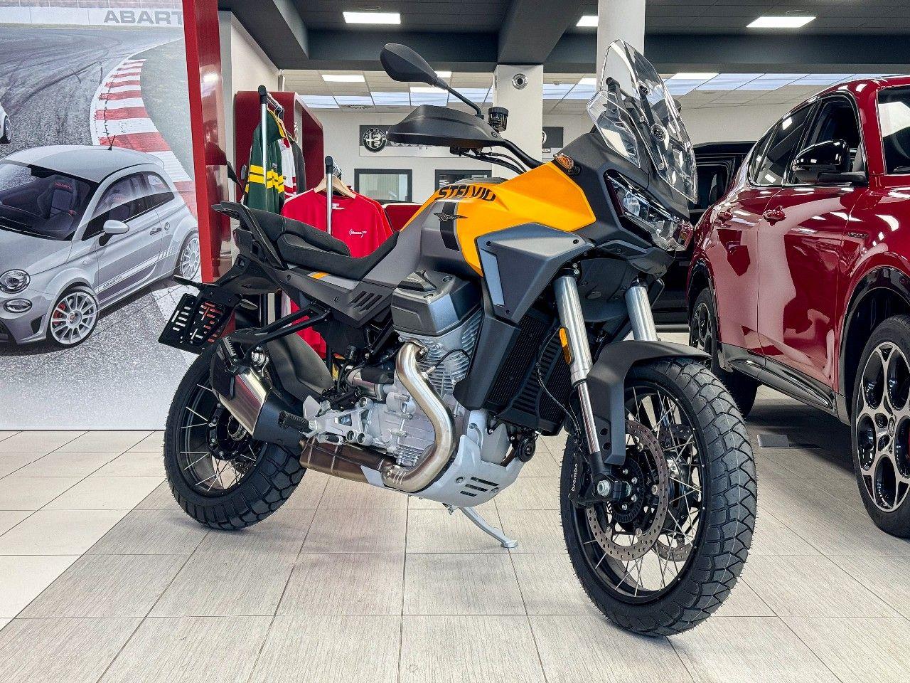 Moto Guzzi V100 STELVIO