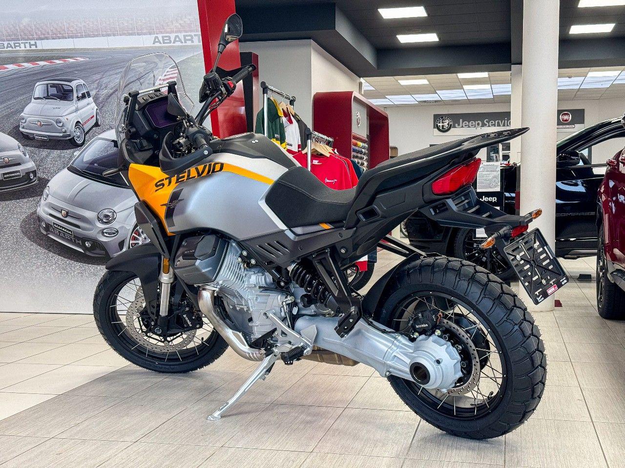 Moto Guzzi V100 STELVIO