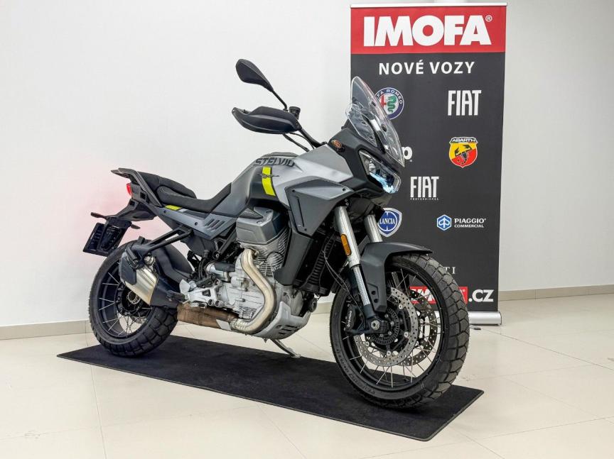 Moto Guzzi V100 STELVIO