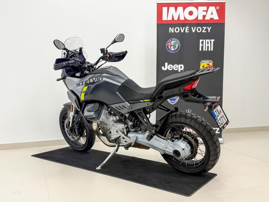Moto Guzzi V100 STELVIO