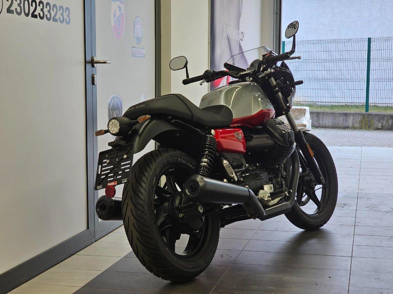 Moto Guzzi V7 850 Corsa