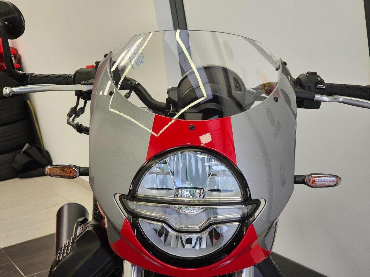 Moto Guzzi V7 850 Corsa