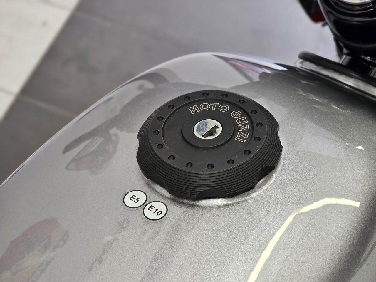 Moto Guzzi V7 850 Corsa