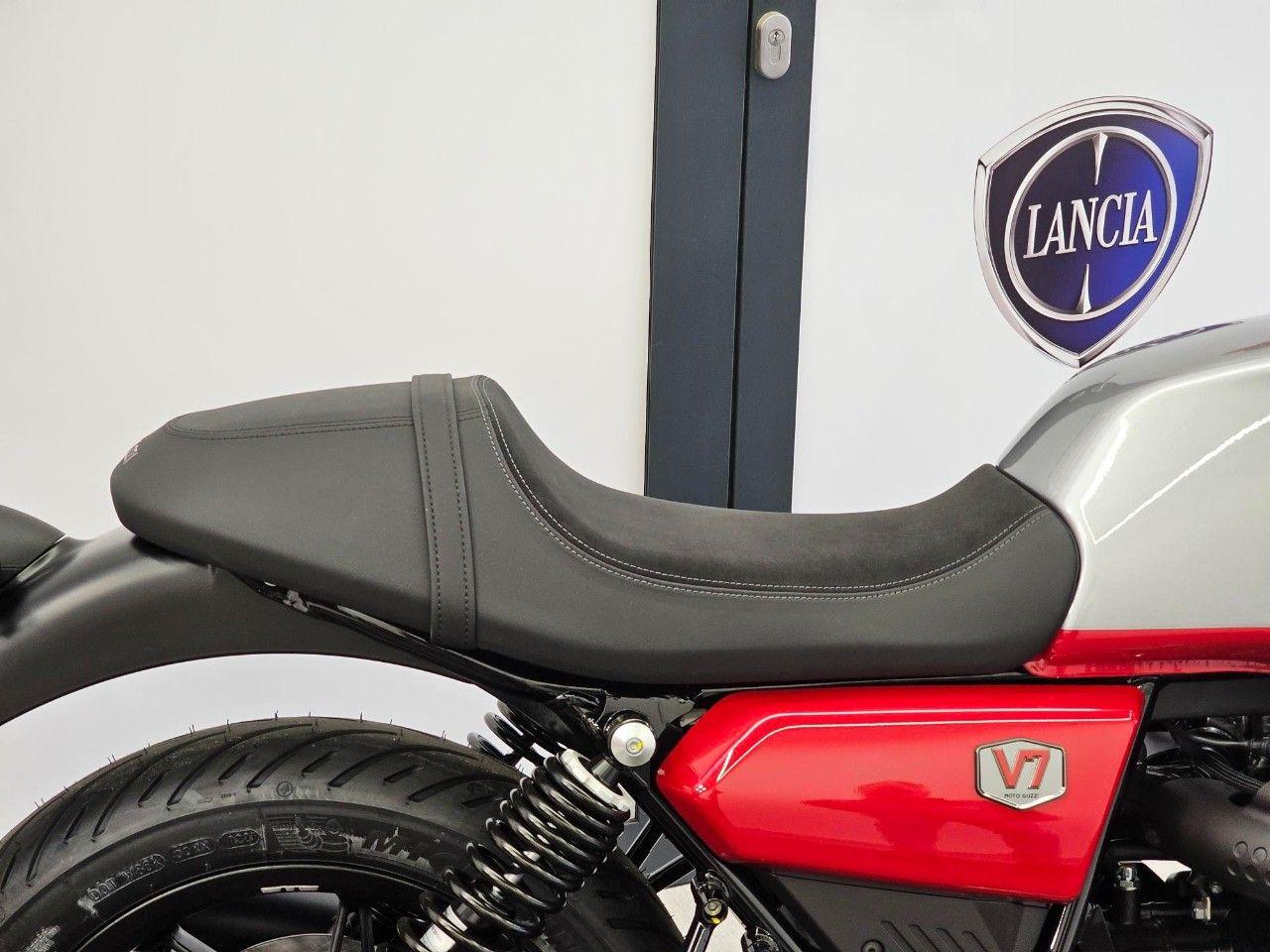 Moto Guzzi V7 850 Corsa