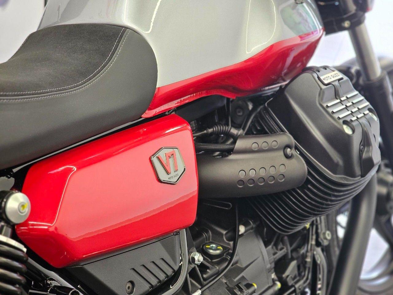 Moto Guzzi V7 850 Corsa